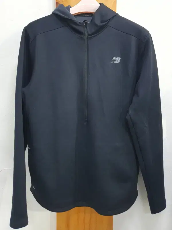 New Balance Hoodies(105)