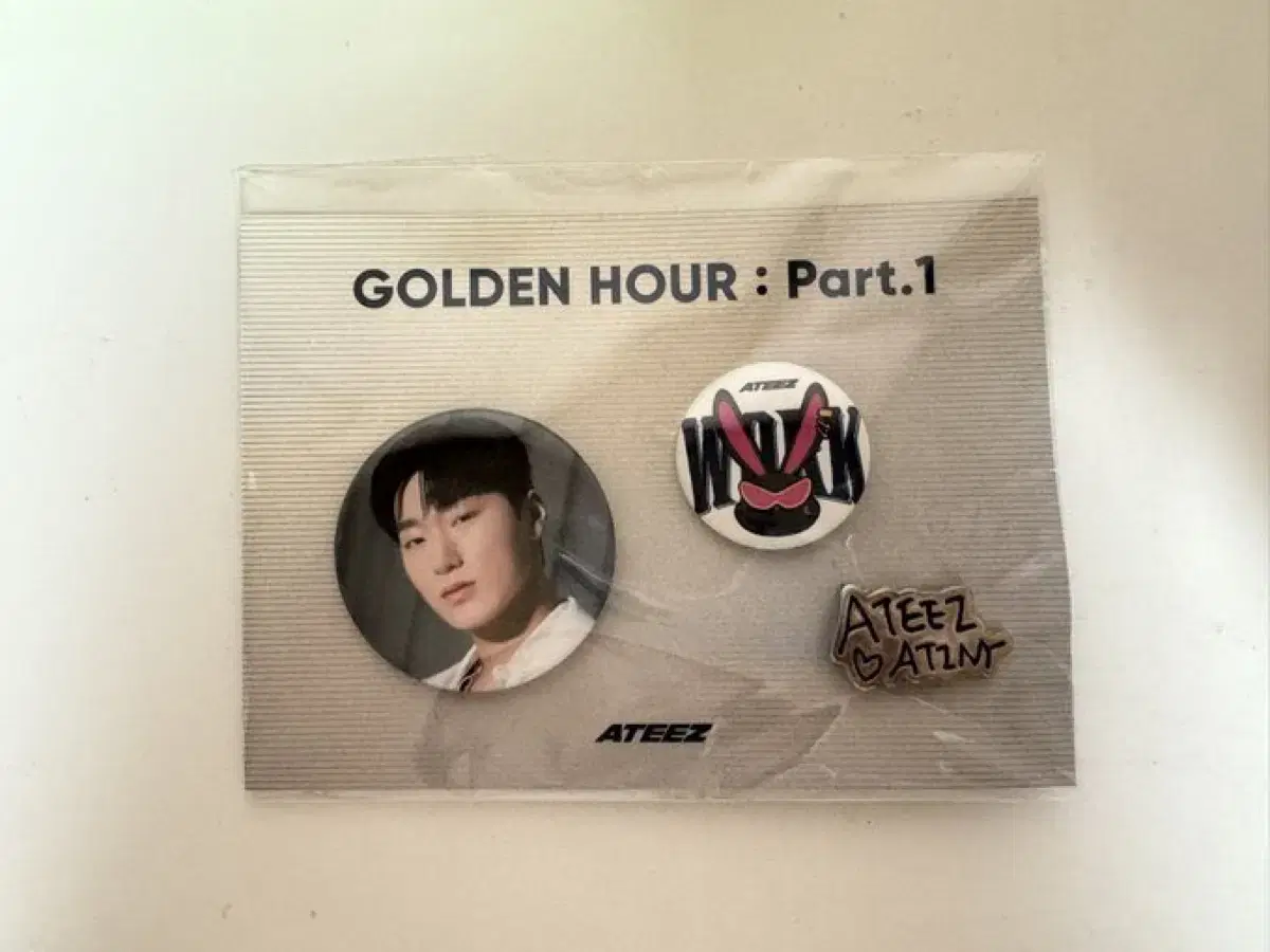 Ateez san Mito Badge Set