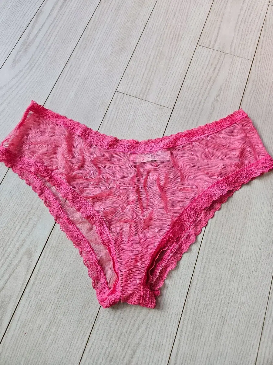 *SOLD* [New/Genuine] Victoria's Secret Pink See Through Lace Panties