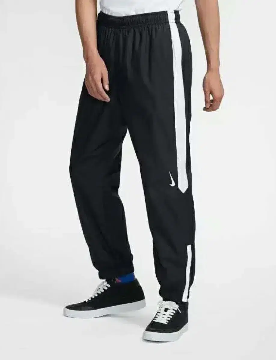 (S)Nike SB Shield Track Pants / Jogger ShieldTraining Woven Swoosh