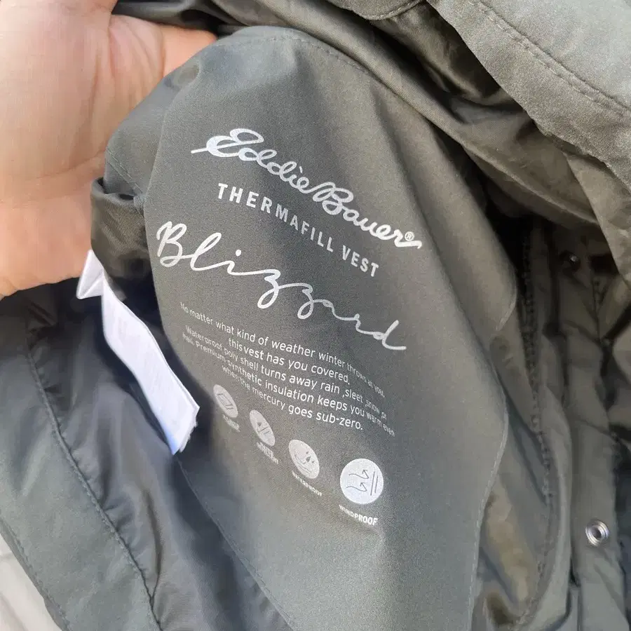 에디바우어 조끼 패딩 카키 Eddie Bauer