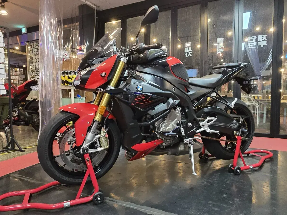 s1000r 18년식 팝니다 묻따