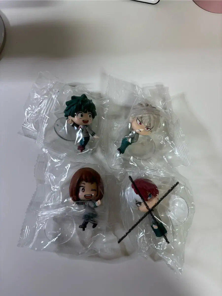 Nahia Hiroaka Kotchimuite Gacha Midoriya Bakugo Uraraka (price reduced)