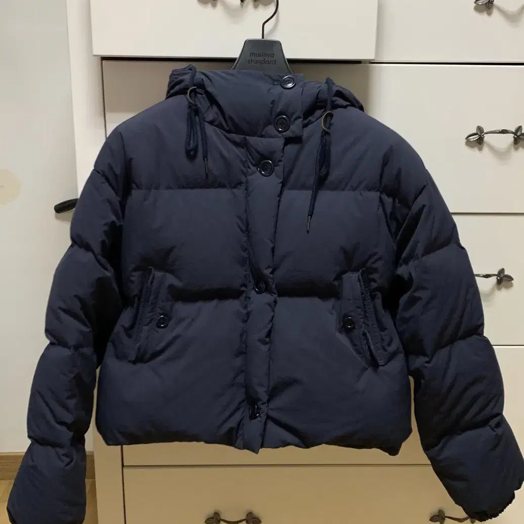 셀리앤리옹 Royal short down jacket (네이비)