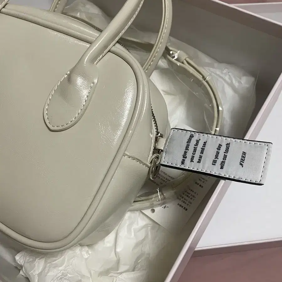 니히 스퀘어 백 미니 크림 NIEEH BAG MINI CREAM