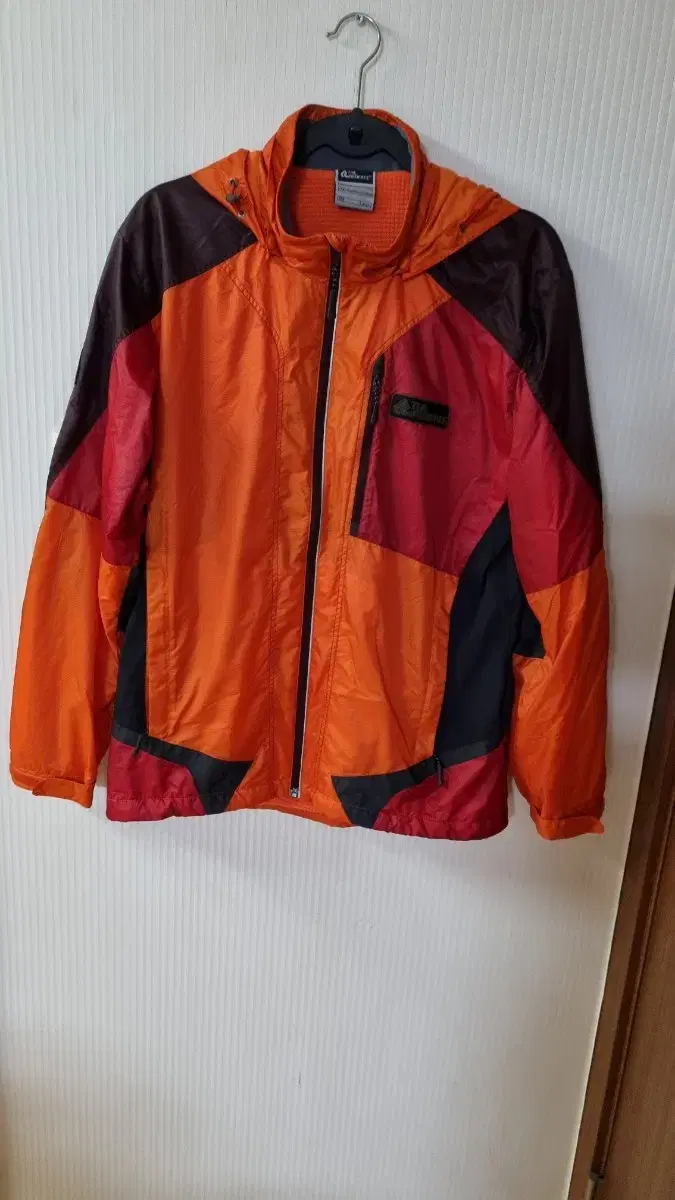 Redface Windbreaker Jacket 100