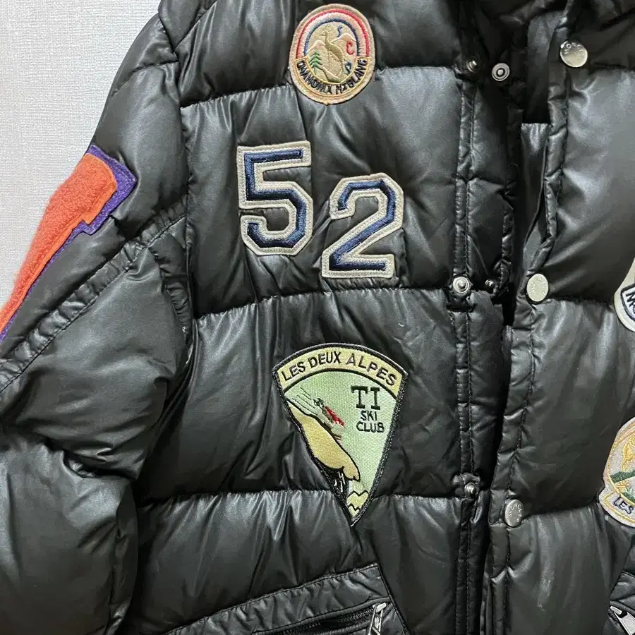 MONCLER 한정 모델 K2 와펜 스페샤르