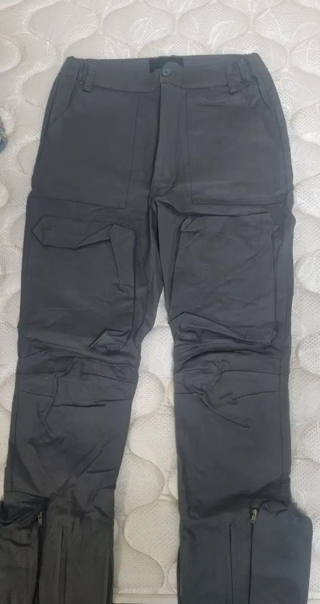 (new/unworn/2 sizes) Grail's Flight Cargo Pants