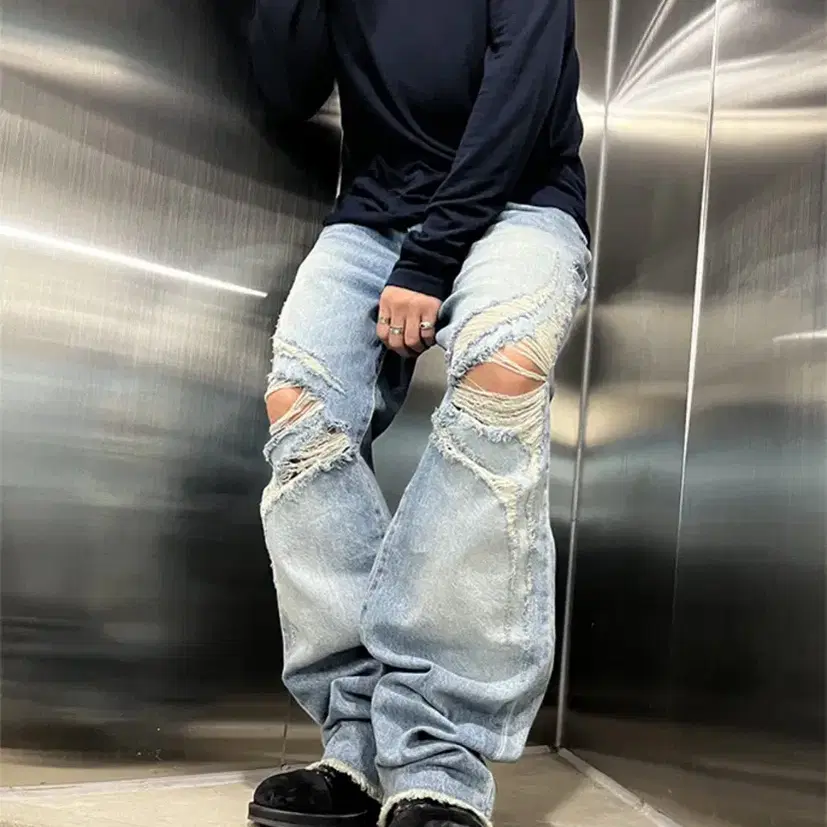 포스333 Destroyed wide jeans L