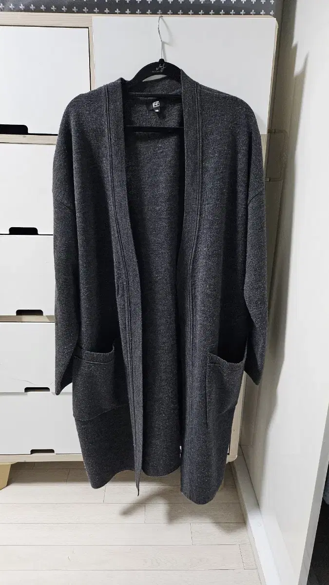 [100] Male - Long Cardigan (Charcoal)