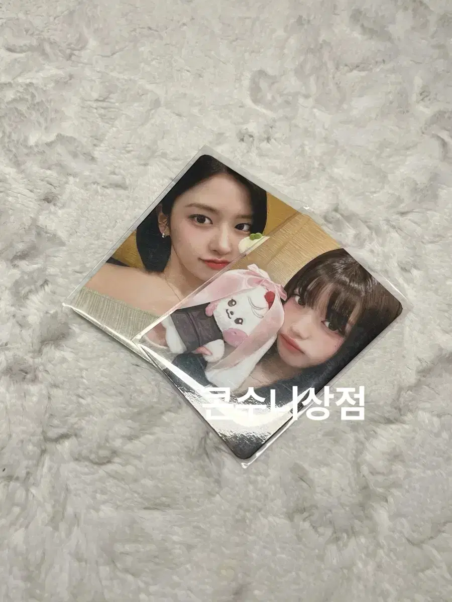 ive hiiz(wonyoung,yujin) minini 50,000 won pre-order benefit