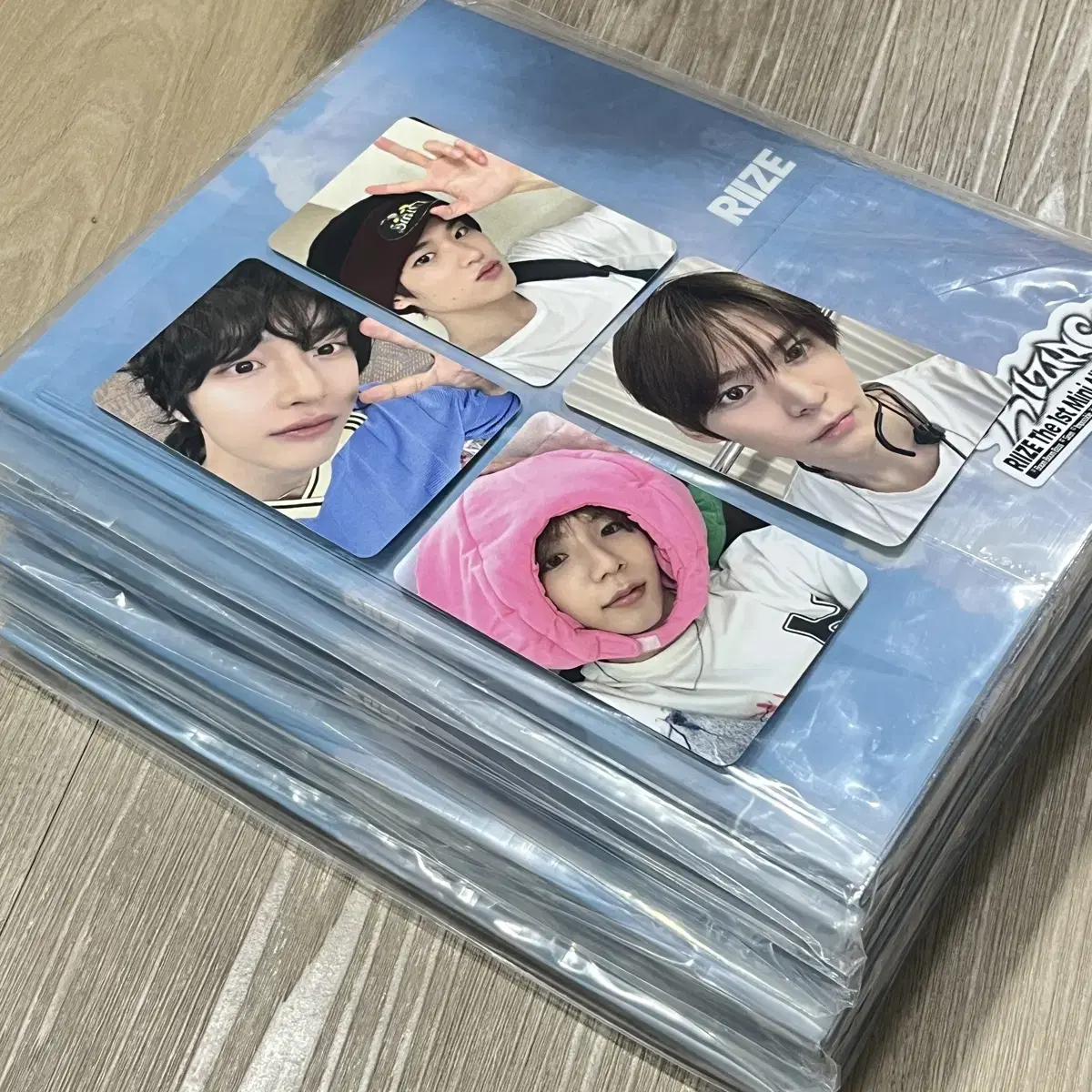 Rize Rize collectbook sealed album / photocard Selectable apple music Unreleased photocard