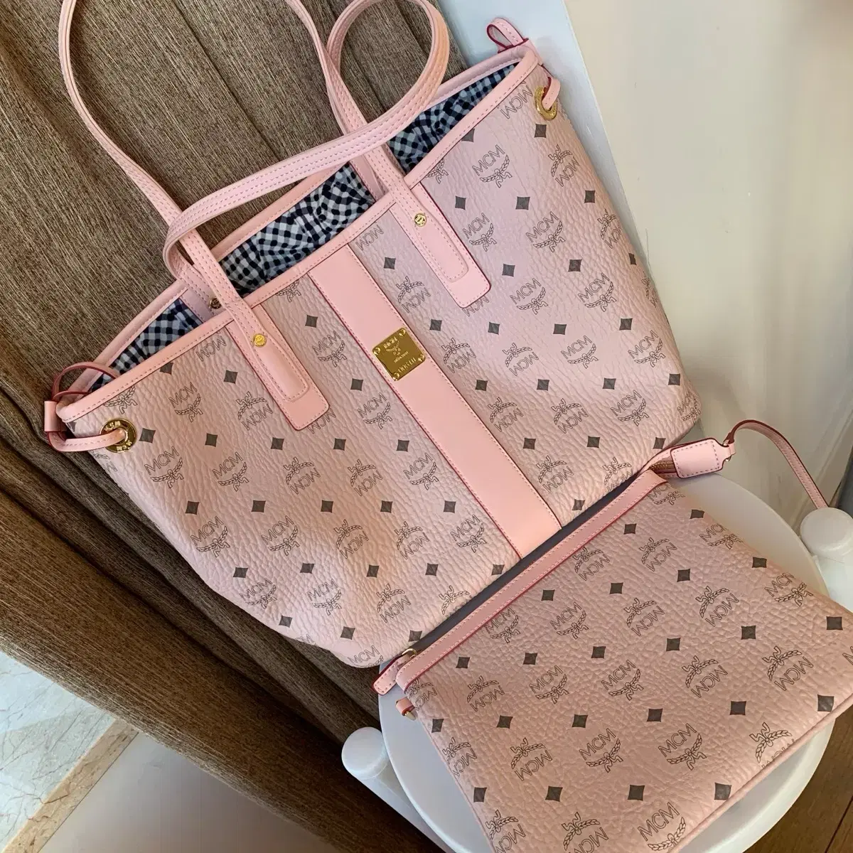 엠씨엠 MCM LIZ 비세토스 쇼퍼 PINK