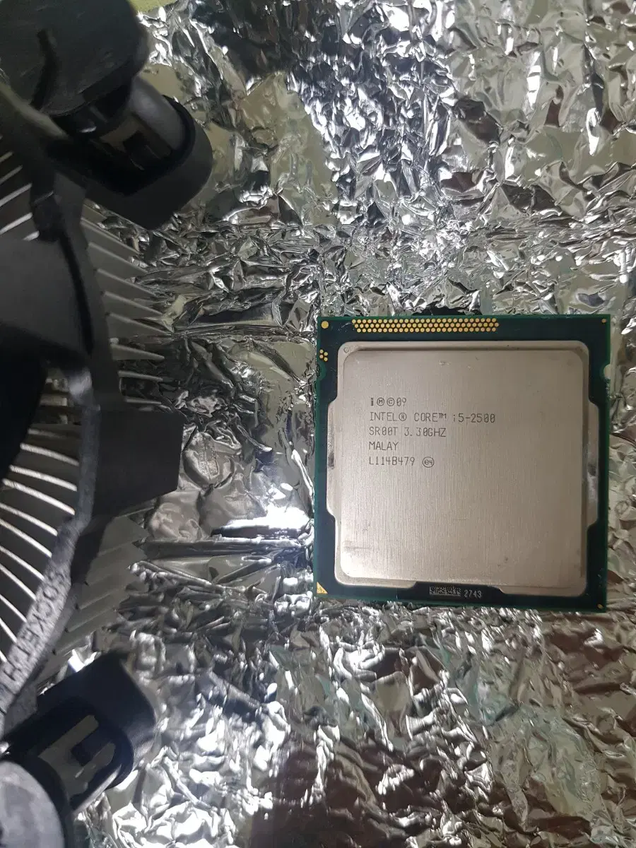 씨피유 i5 2500 램ddr3 2g 두개 기본쿨러