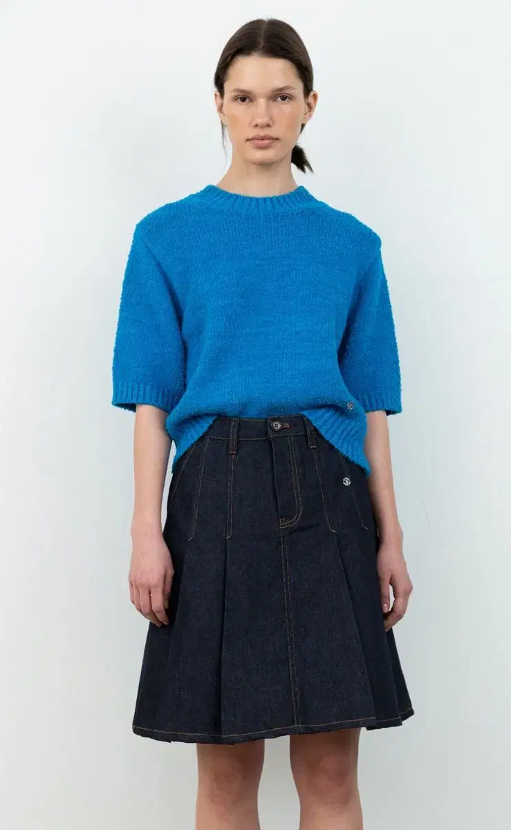 Race pleated denim skirt