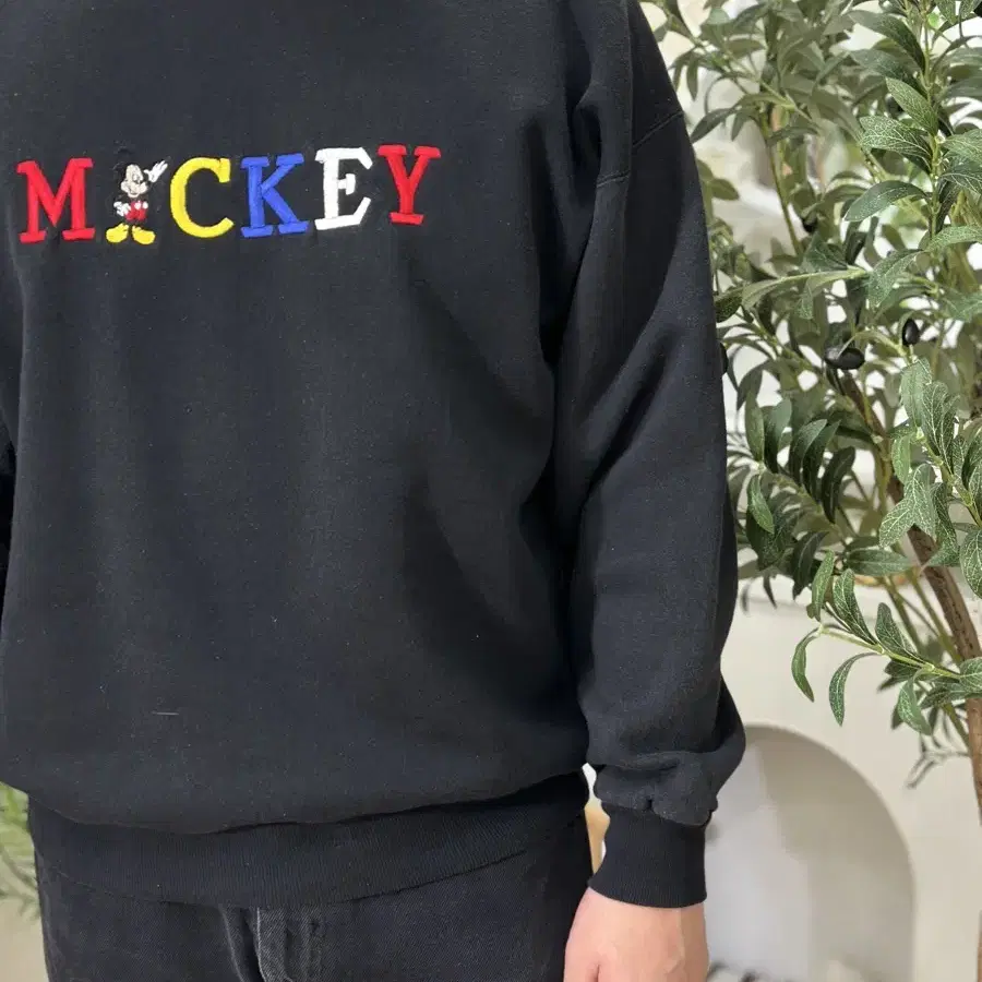 [XL] Hanes 헤인즈 Mickey 블랙 맨투맨 USA made