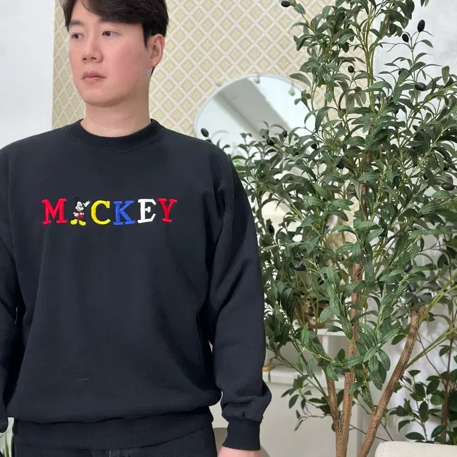 [XL] Hanes 헤인즈 Mickey 블랙 맨투맨 USA made