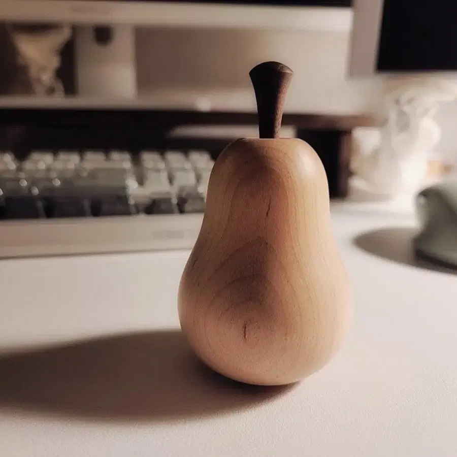 빈공간 pear object 서양배 원목 우드 오브제