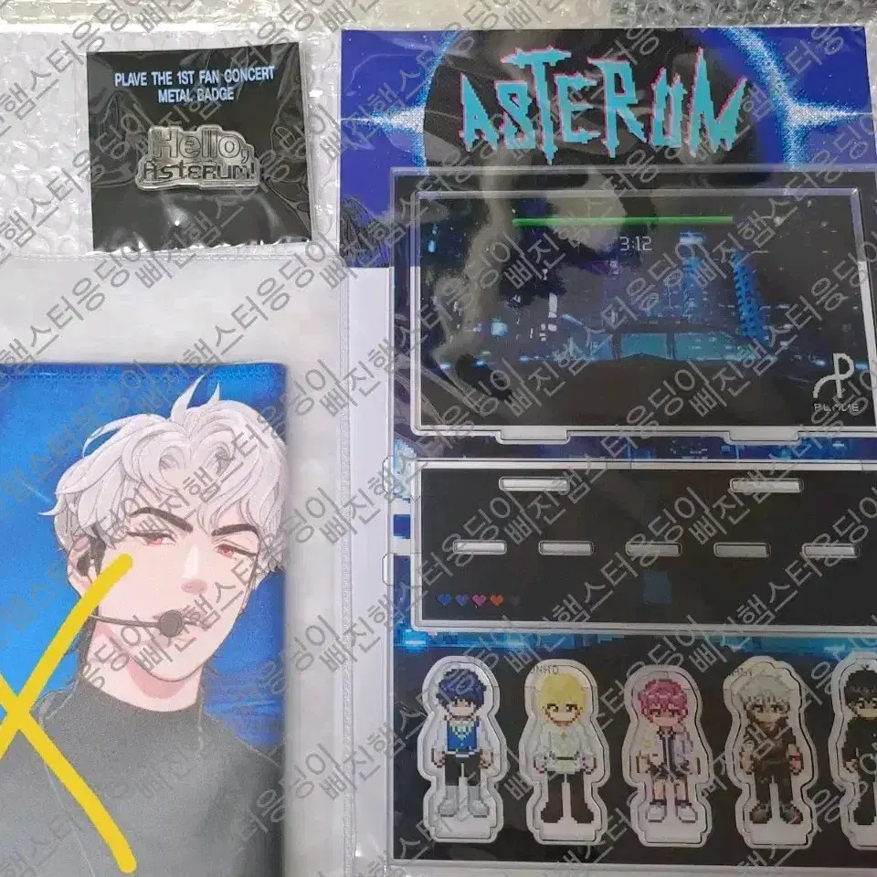 Plave PixelWorld acrylic Stand, metal badge cost wts.