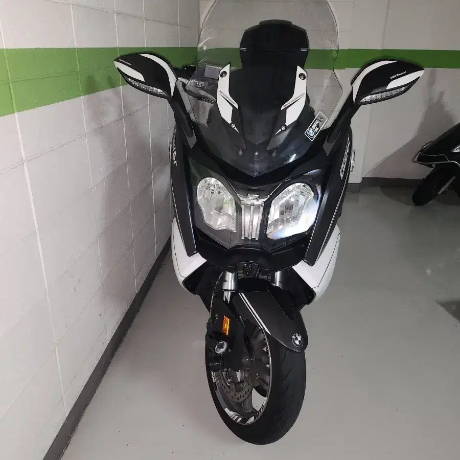 BMW  C650GT   19년식 팝니다