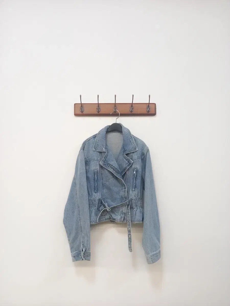 Lepita Cropped Jeans Jacket