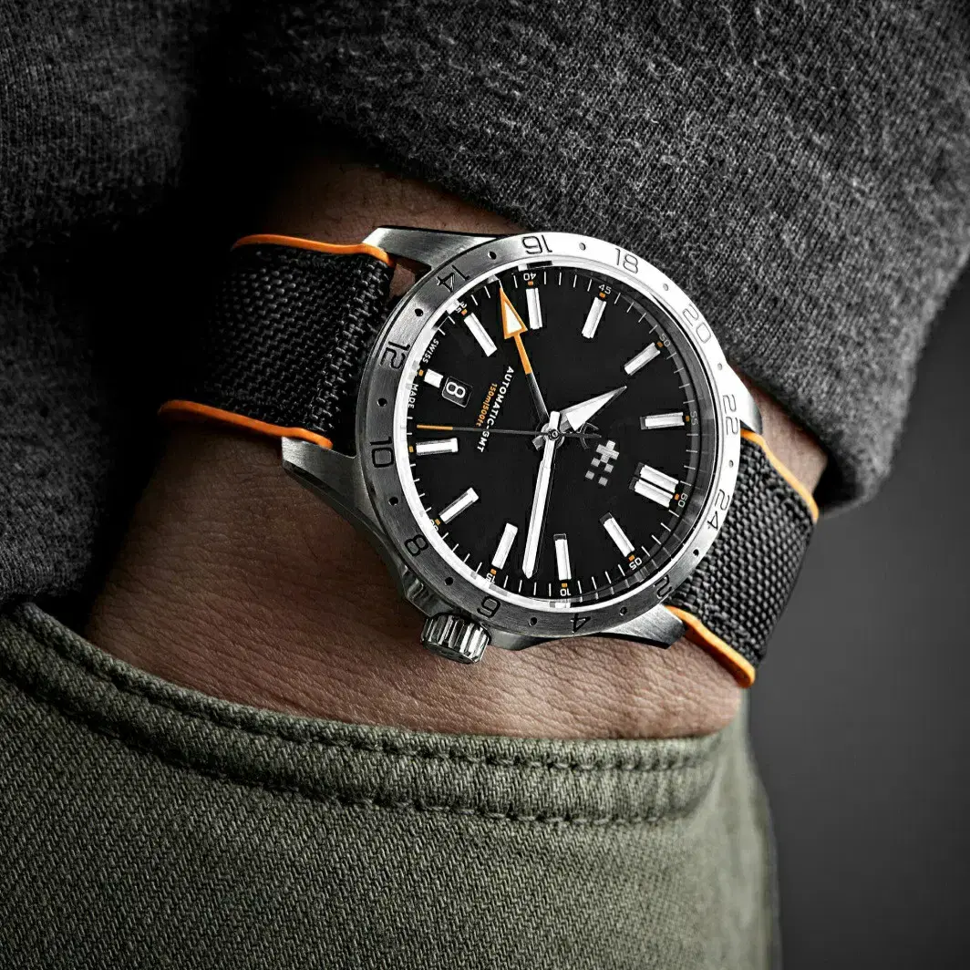 크리스토퍼 와드 C63 Sealander GMT 오토매틱(39mm)