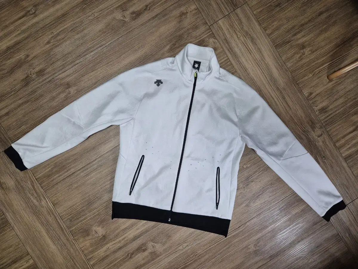 [Free Shipping]Desant Zip-up Jacket 105