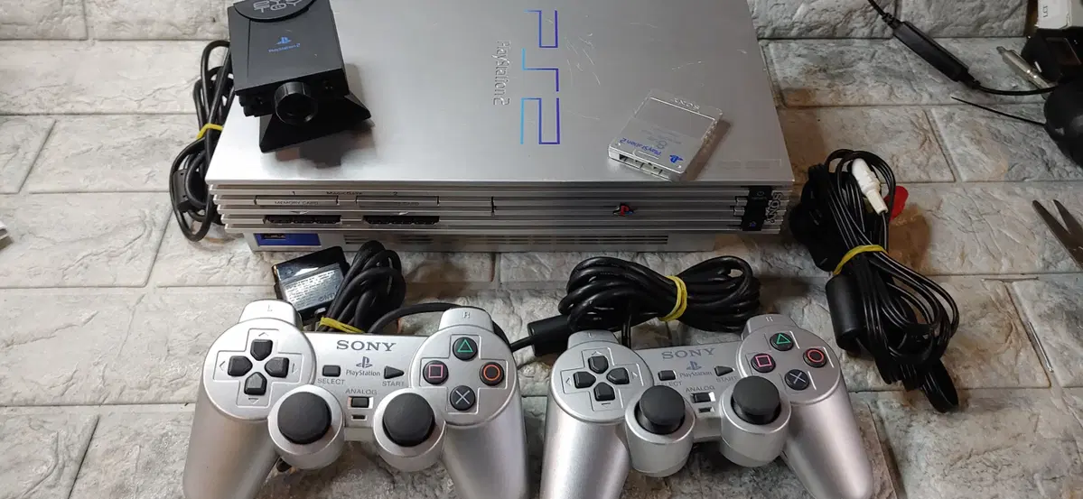 소니 ps2 한국정발 scph-50005번대 실버 1인셋