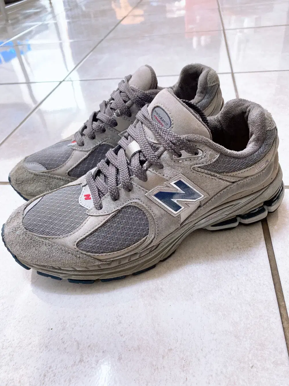 MontVintage(265)New Balance2002RlightGreyMenSneakers