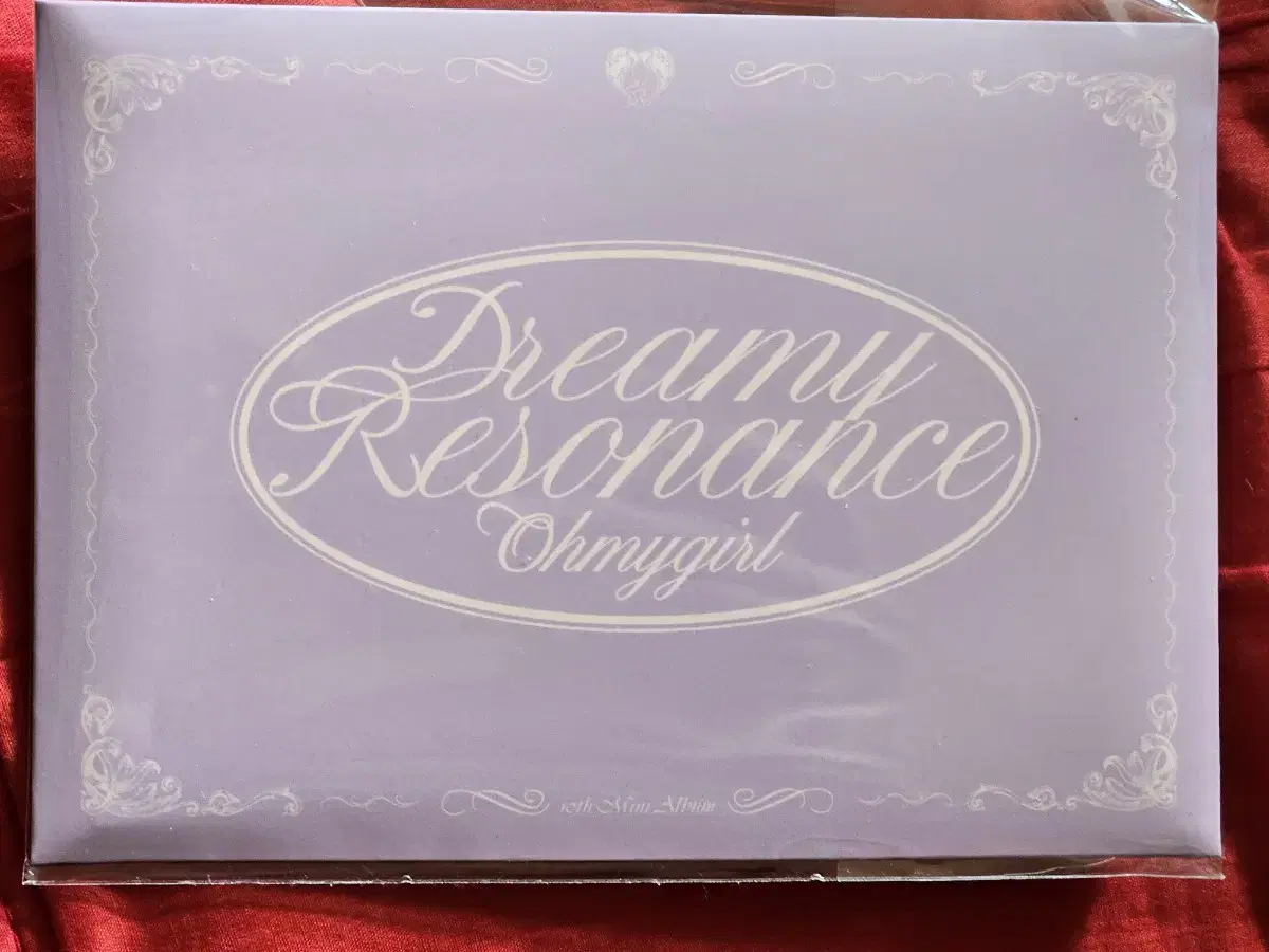 (미개봉)  오마이걸 미니 10집 Dreamy Resonance