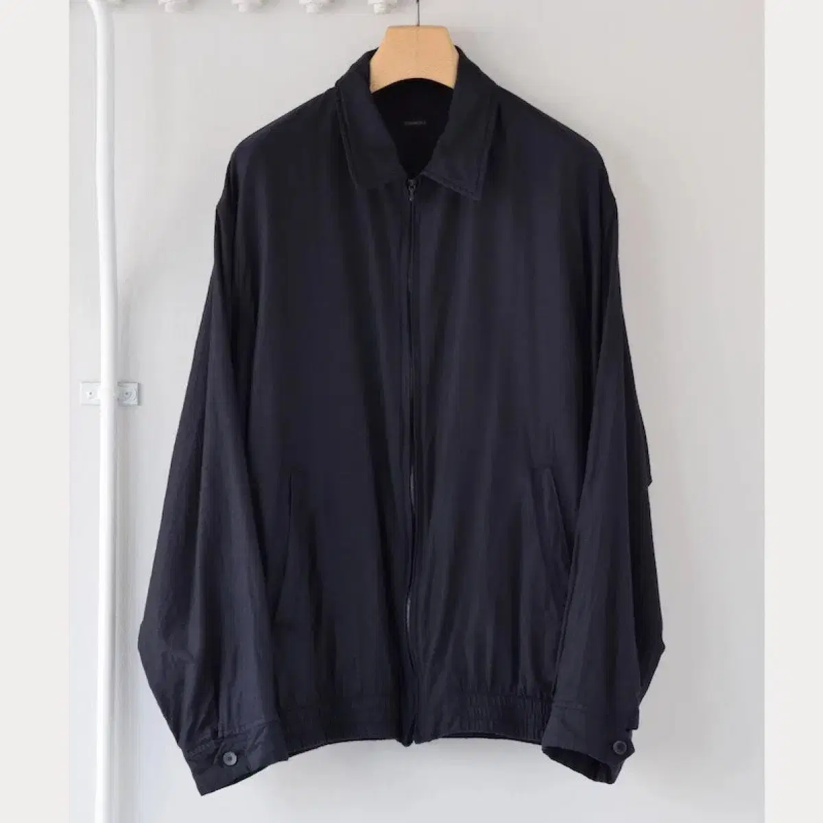 [3] Komori 24AW Wool Silk Swing Top Navy