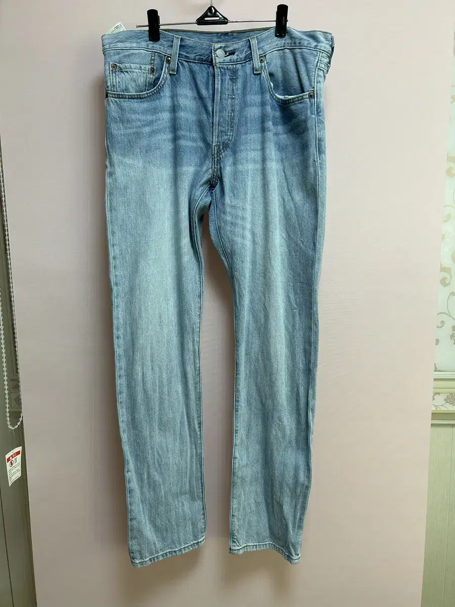 Levi's 501 Light Blue Vintage Jean 31