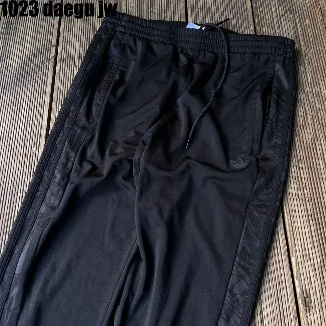 L ADIDAS PANTS 아디다스 바지