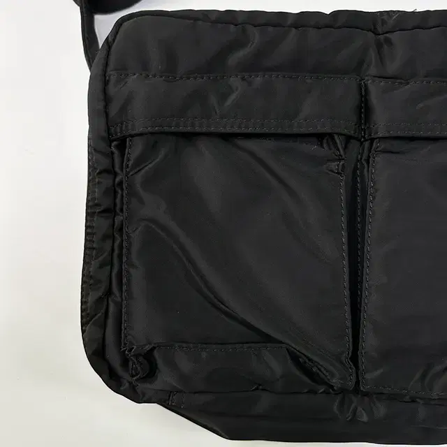 PORTER TANKER SHOULDER BAG (L) 포터 탱커 숄더백