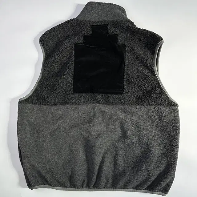 CAVEMPT FLEECE ZIP VEST 카브엠트 플리스 베스트