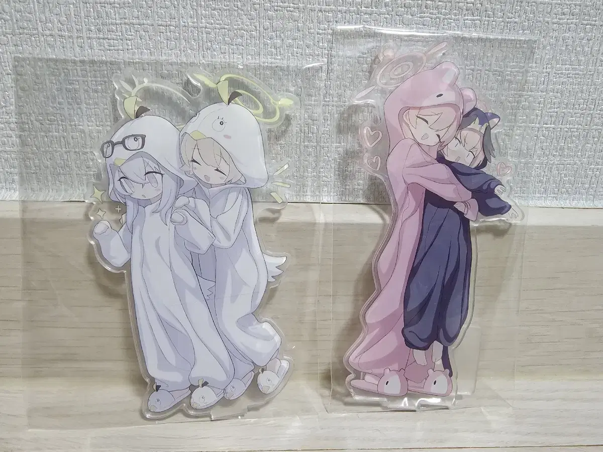 Bloo Archive Supplemental Classroom Department Dongin acrylic stand Momo Friends Pajama Version Set