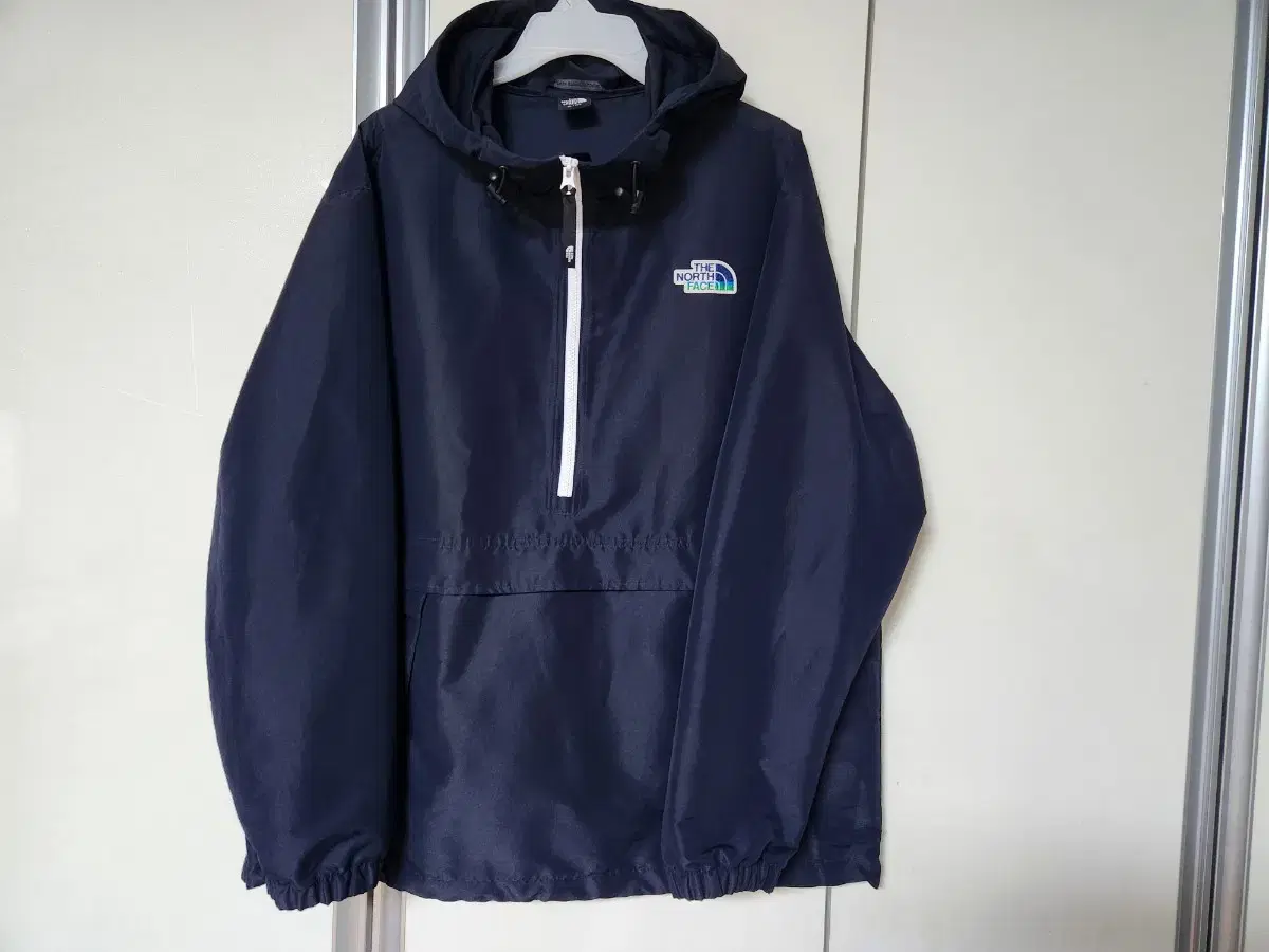 The North Face Hooded Anorak/Size 105