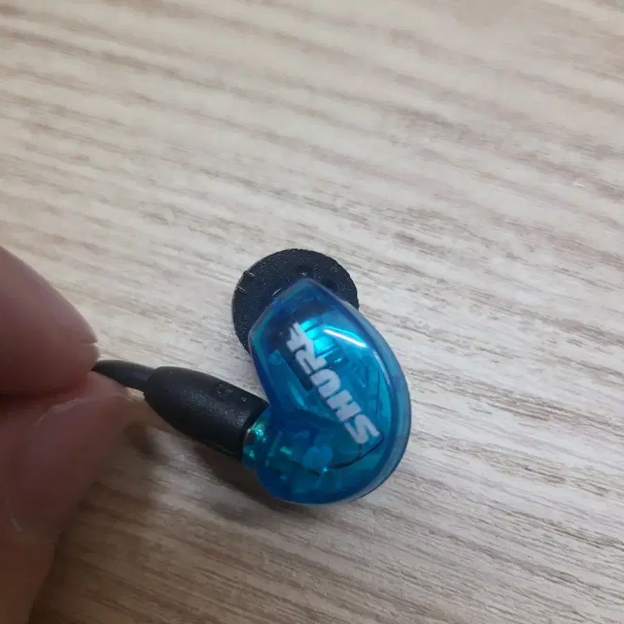 shure215 이어폰 팝니다