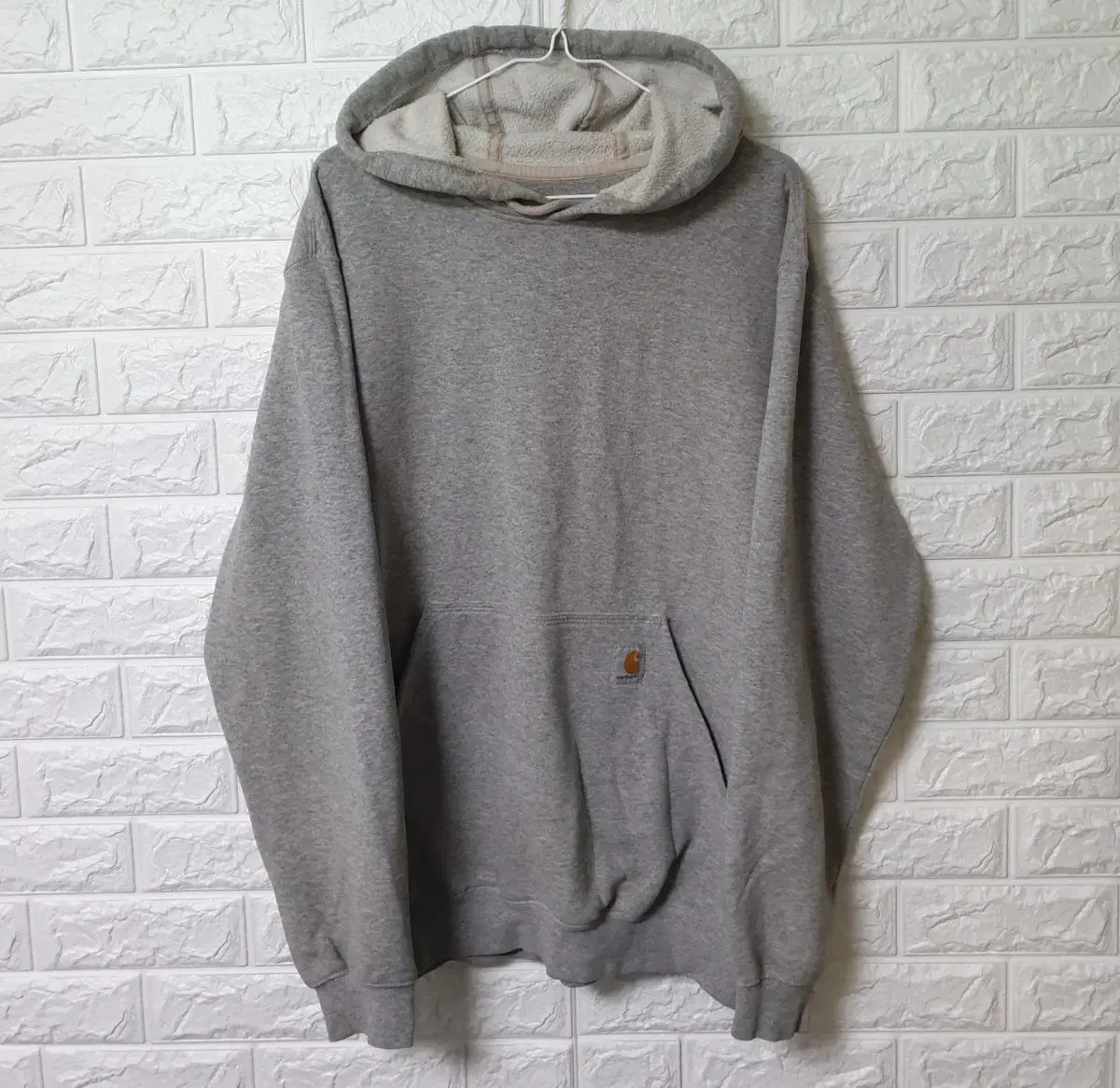 I'm selling the Calhart hoodie.