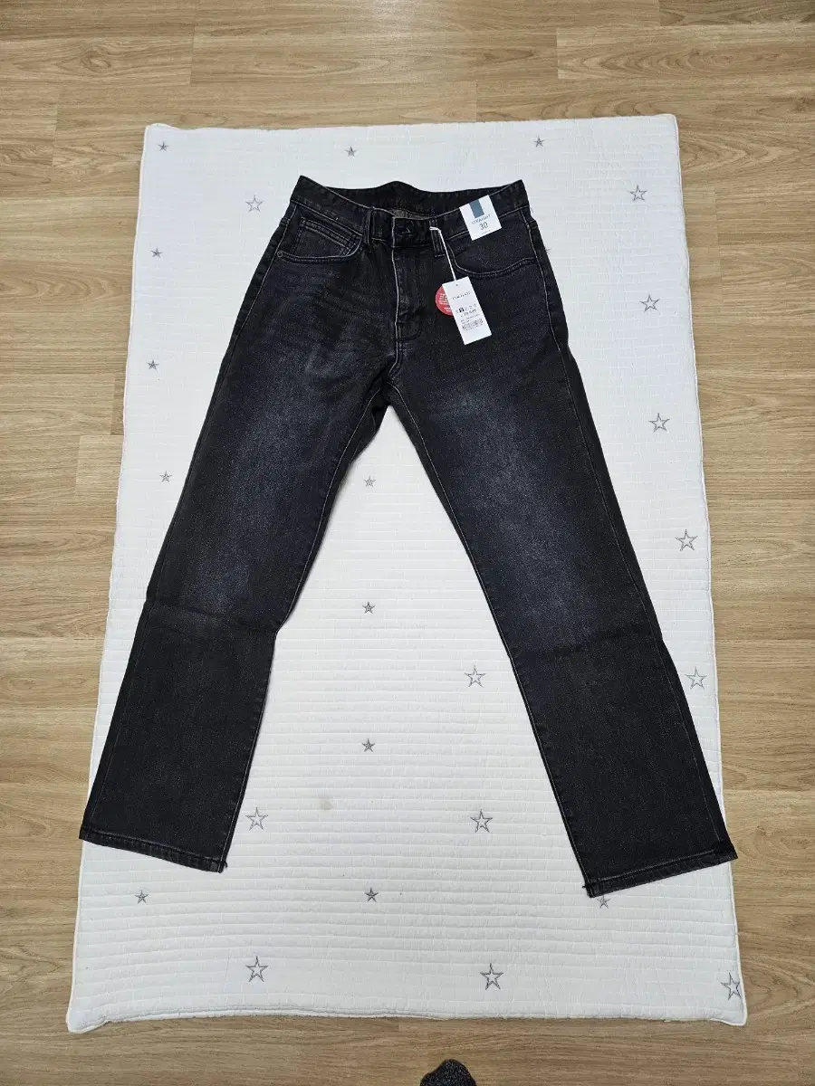 Folham Pants New In Box, Size 30