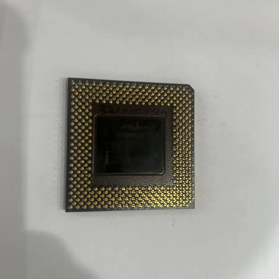 인텔 셀래론 아주 오래된 컴퓨터 cpu