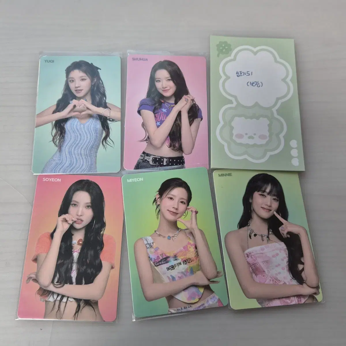 Idle tamszero photocard sells!