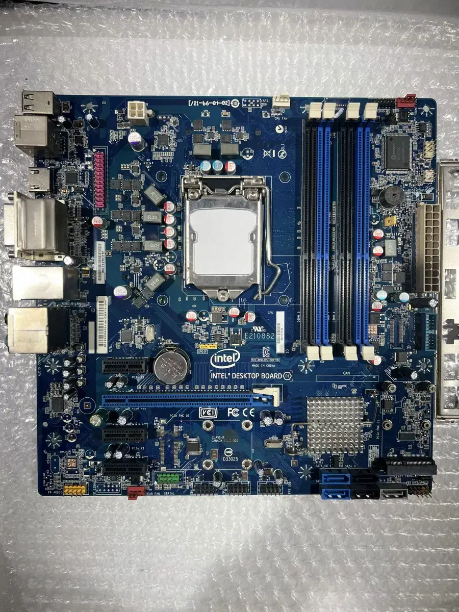 Intel E210882 메인보드