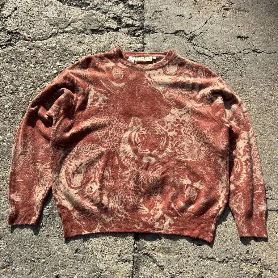 KRIZIA ITALY MADE TIGER SWEATER 빈티지스웨터