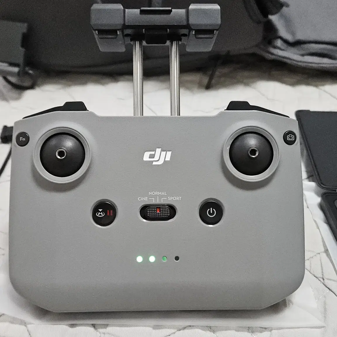 dji 매빅3(Mavic3) 플라이모어 콤보 양도합니다.