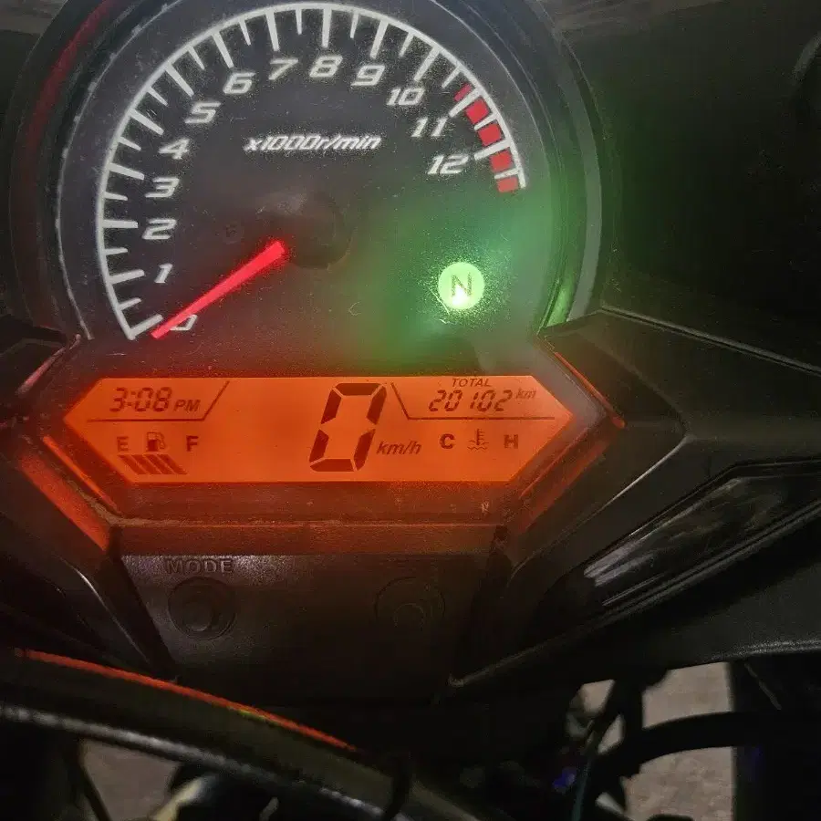 cbr125/13년식 실매물 아크라포빅 튜닝좋은차량 대차환영