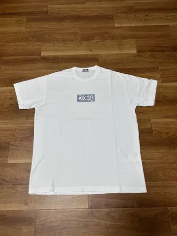 kith 로고 티셔츠