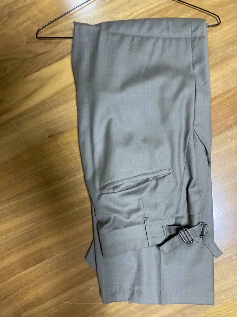 U 22SS Slacks (Brown, Size 1)