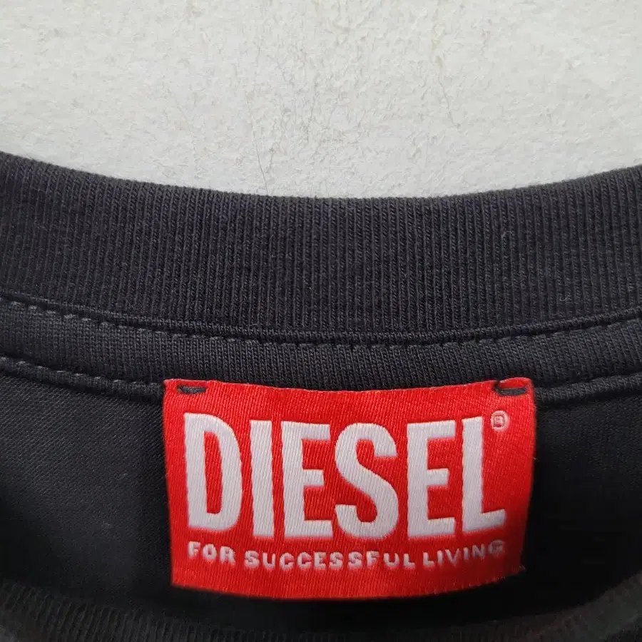 DIESEL 디젤 로고 반팔 티셔츠