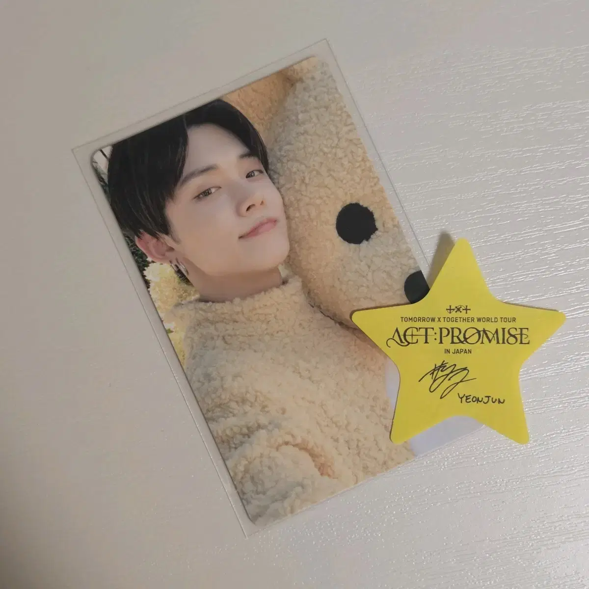TXT yeonjun DecoKit22 Bears photocard + Japan-specific signed confections